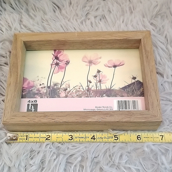 Brand New 4x6 Wooden Picture Frame - Picture 3 of 4
